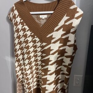 Long Houndstooth Sweater Vest